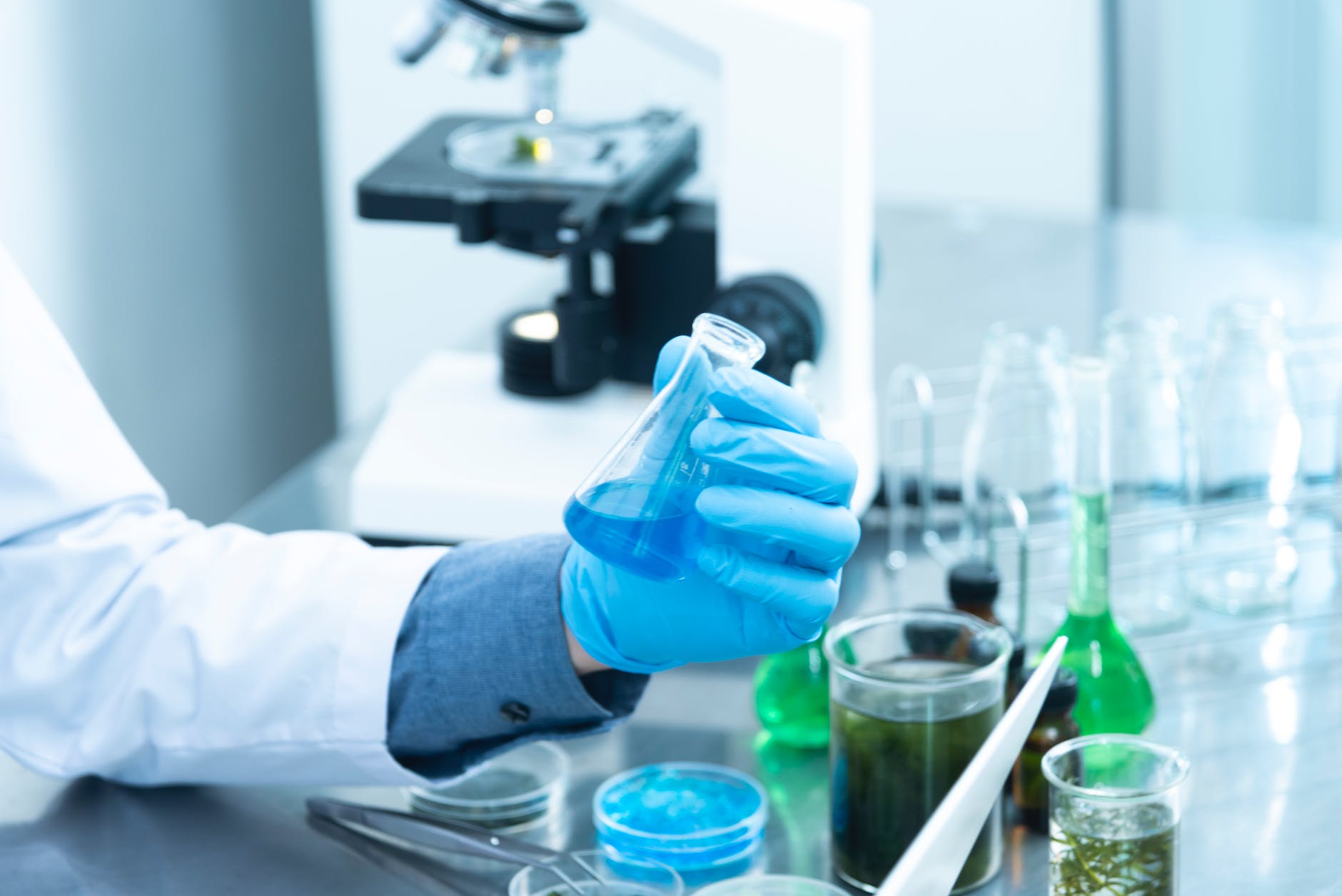Cours et exercices corrigés de Physique - Chimie terminale S 2024 15 Chimie au laboratoire